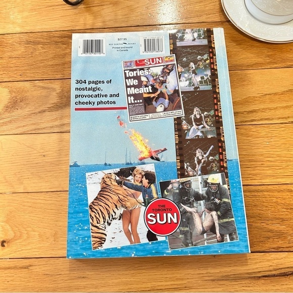 2 for 15‼️Coffee table vintage magazine The Toronto Sun, 1996, 25 years - Picture 13 of 13